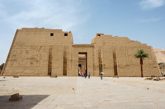 Day trip from Hurghada or El Gouna to Luxor - Karnak Temple: where your guide makes the stones make sense