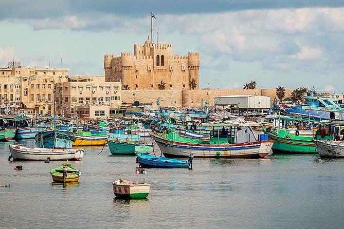 Day Trip to Alexandria from Cairo - Kom el Shoqafa catacombs: where Roman, Egyptian, and Christian-era layers meet