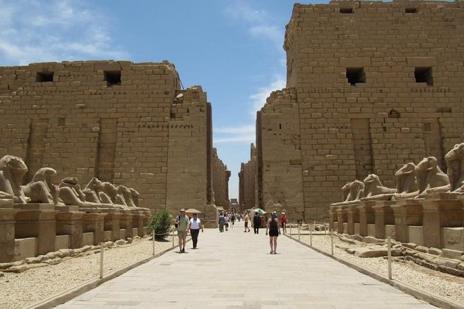 Discover Luxor East and West Banks Sightseeing -Full-Day Tour (Private) - Colossi of Memnon: A Quick, Free Admission Photo Break