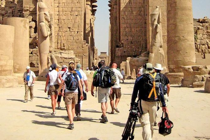 Discover Luxor East and West Banks Sightseeing -Full-Day Tour (Private) - Lunch Near Karnak: One Hour to Recharge