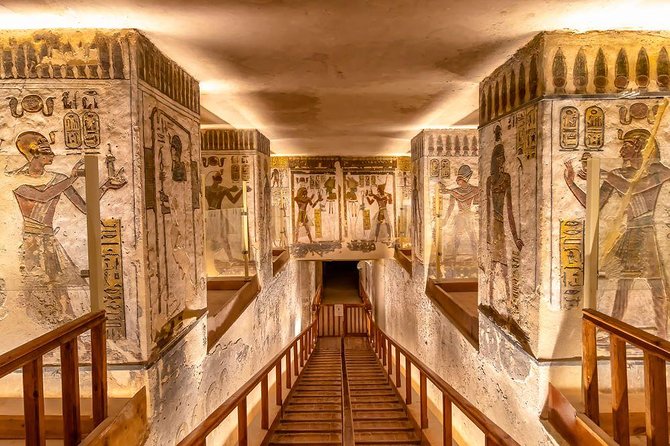 Discover Luxor East and West Banks Sightseeing -Full-Day Tour (Private) - Karnak Temple: The East Bank’s Big Worship Site