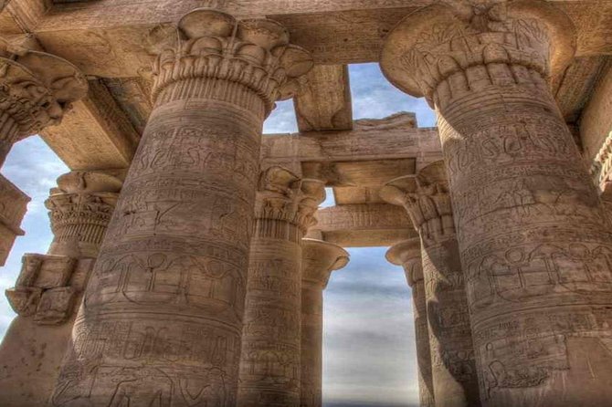 Edfu And Kom Ombo Temples Private Tour From Luxor - Kom Ombo’s double temple: why the layout feels different
