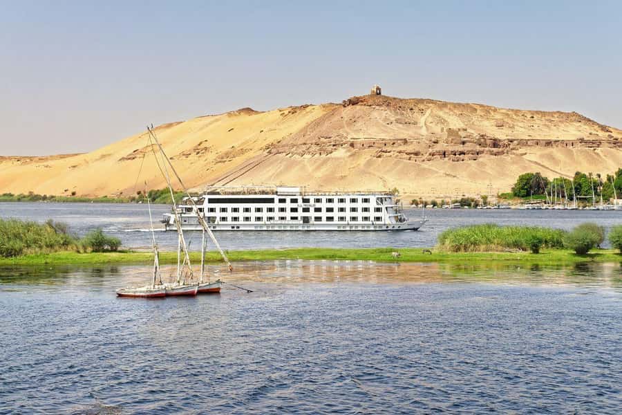 From Aswan: 4 Days Nile River Cruise with Guided Tours - Day 3 West Bank Focus: Valley of the Kings, Hatshepsut, and Carter’s House