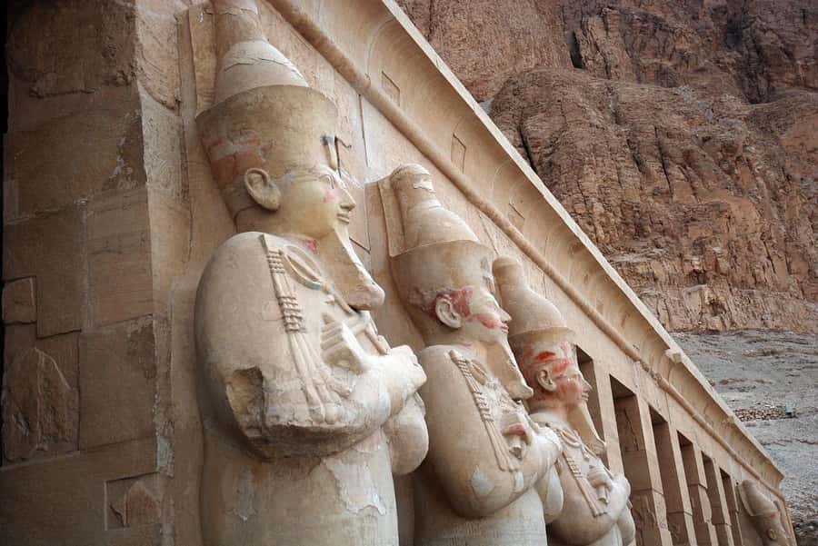 From Cairo: 2-Day Abu Simbel & Luxor Tour - One night in Aswan: Pyramisa Isis Hotel and real-world timing