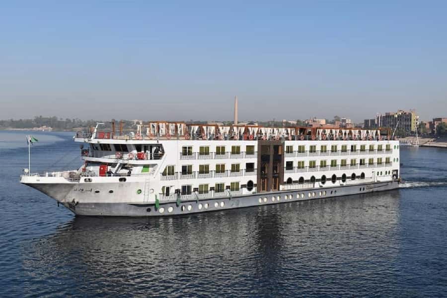 From Cairo: 4-Day Nile Cruise to Aswan w/ Balloon & Flights - Day 4: Abu Simbel early morning and flights back to Cairo