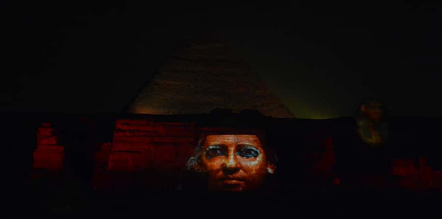From Cairo: Giza Pyramids Tour with Light Show and Transfer - Audio narration topics: Thutmosis IV, Akhnaten, Nefertiti, Tutankhamun