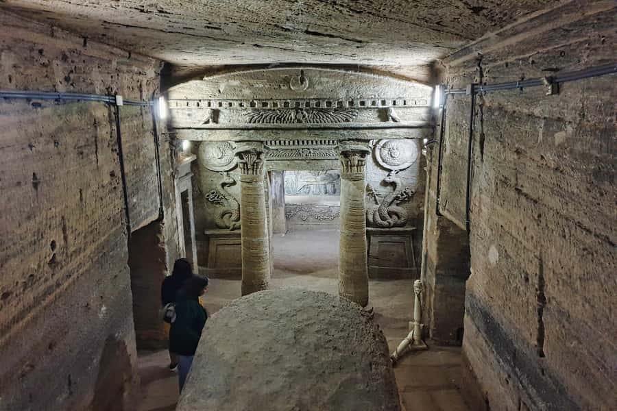 From Cairo: Historical Alexandria Shared Day Tour with Lunch - Qaitbay Citadel on the Waterfront: Fort Views and Ancient Continuity