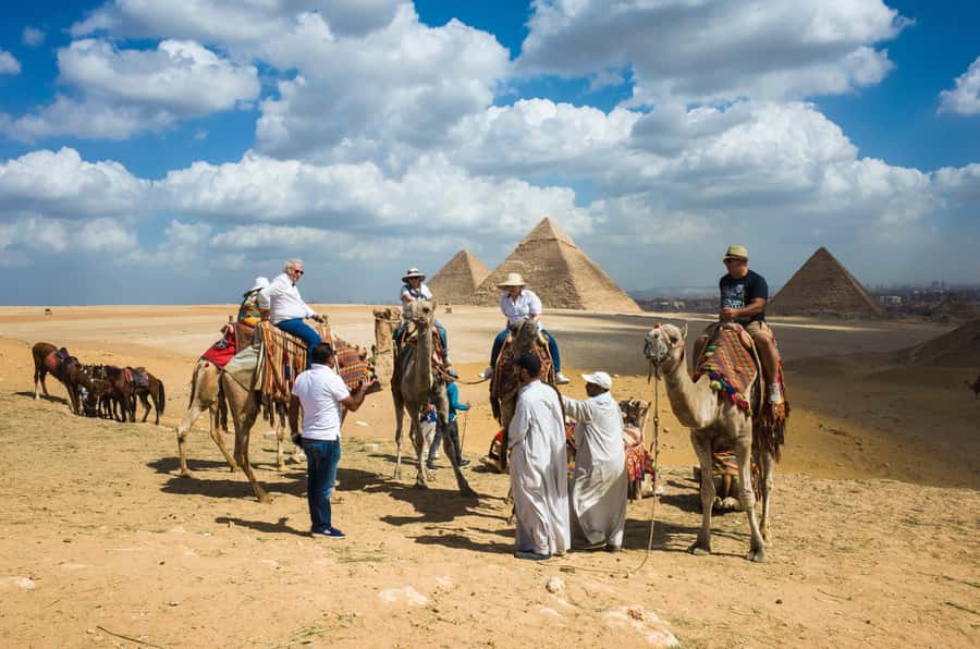 From Hurghada: Grand Egyptian Museum Pyramids Cairo Day Trip - Valley Temple of Khafre: the quick stop that adds meaning
