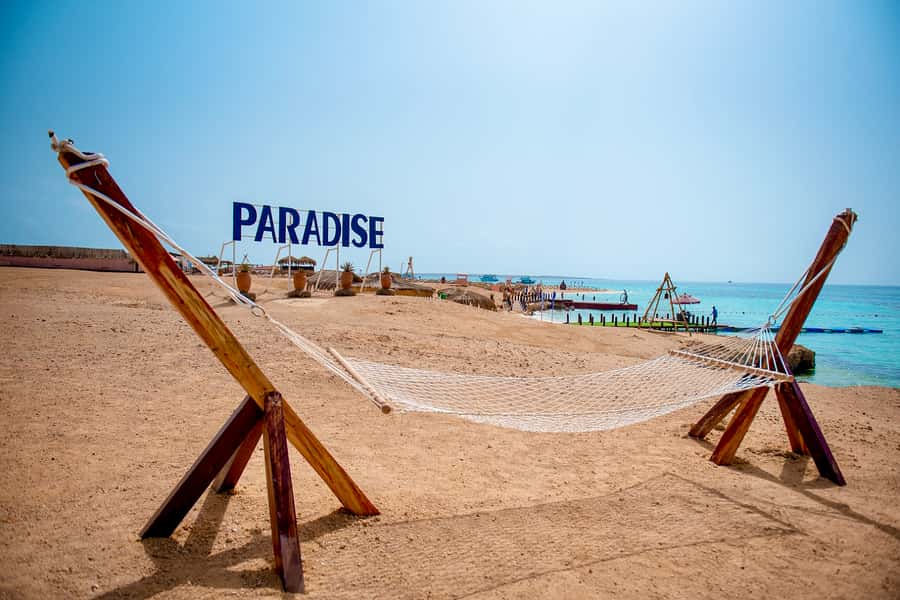 From Hurghada: Paradise Island Snorkeling Cruise with Lunch - Yacht vs speedboat: the real differences you’ll feel on the water
