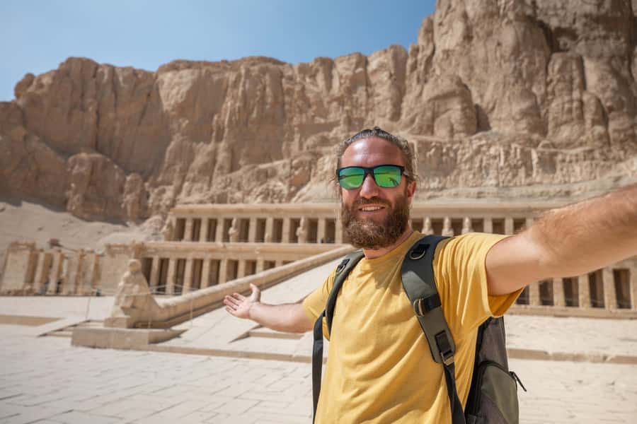 From Luxor: All-Inclusive West Bank Private Tour with Lunch - Colossi of Memnon: your giant photo moment with a side of legends