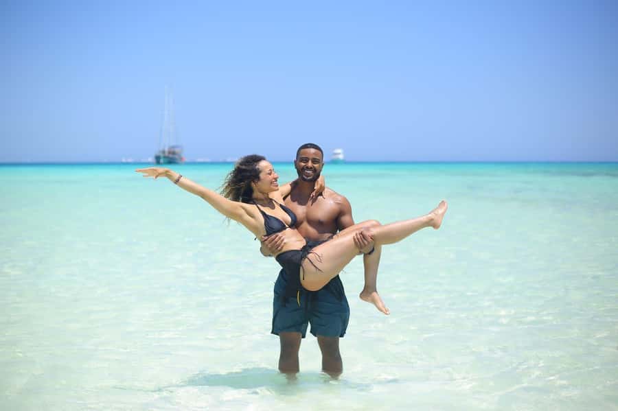 From Sharm: White Island and Ras Mohamed Snorkeling Trip - Lunch on deck: food you can actually enjoy