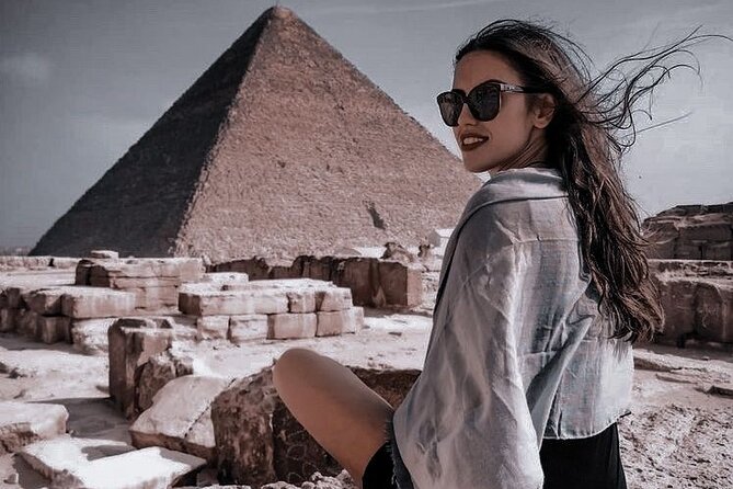 Full Day Guided tour to the Pyramids, Sphinx, Meidum And Dahshur - Guides, organization, and photo-friendly attention