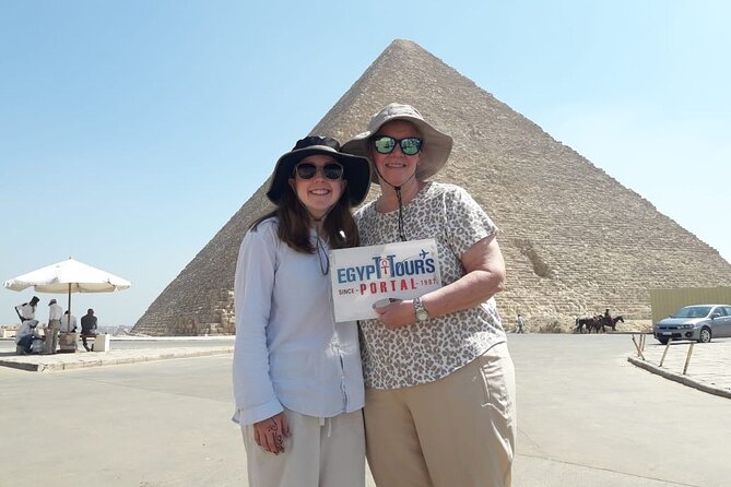 Full Day to Giza Pyramids, Sphinx, Saqqara & Dahshur. - Stop 1 at the Giza Plateau: entering the complex