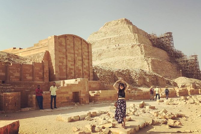 Full-Day Tour from Cairo: Giza Pyramids, Sphinx, Memphis, and Saqqara - Private Egyptologist Guidance: What You Gain Beyond Sightseeing