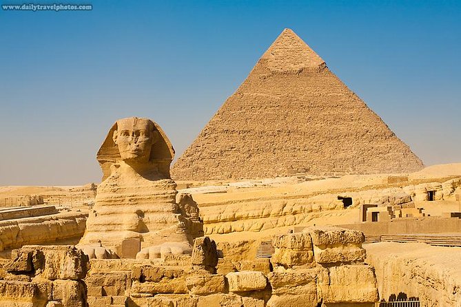 Full Day Tour To Giza Pyramids Egyptian Museum and Khan Khalili Bazaar - Photo help: the panoramic pyramid view and quick pyramid stop