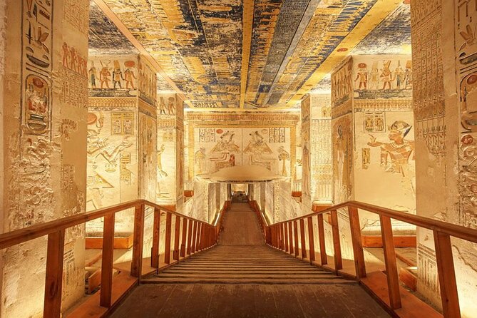 FULL Day Tour:Valley of the Kings &Queens &Hatshepsut Temple&more - Lunch in Luxor: A Reset Before the Temples and the People-Centered Stops
