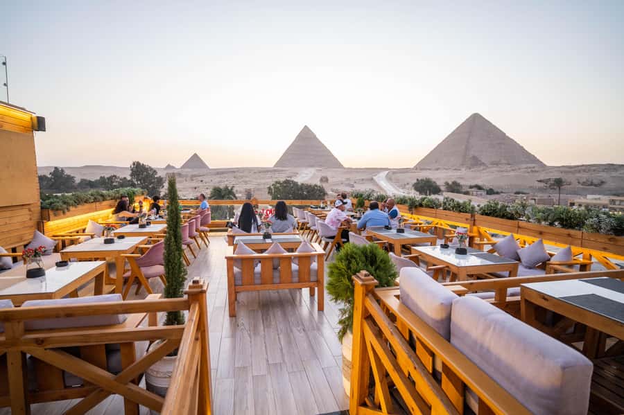 Giza: Dinner with Pyramids All Around You at Rooftop7000 - Sound and Light Show nights: worth it, but only when it is running