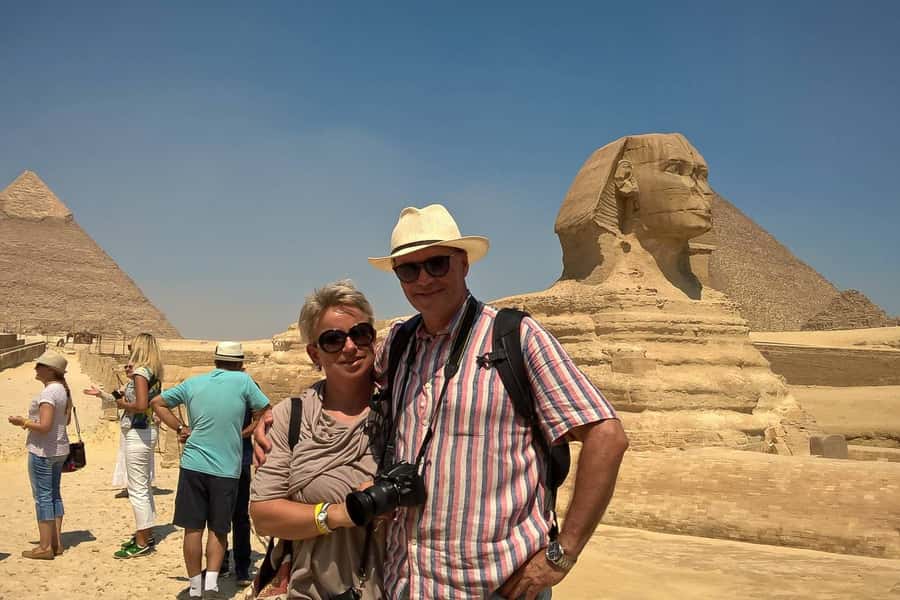 Giza Pyramids and Sphinx: Half-Day Private or Group Tour - Pickup Points in Cairo and Giza, and the Realities of Waiting