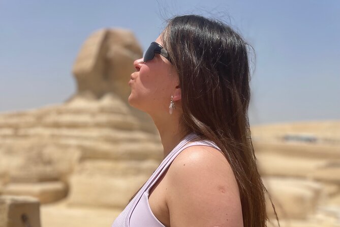 Giza Pyramids, Sphinx, Egyptian Museum day tour with a guide - What makes the guide part work, based on real service patterns