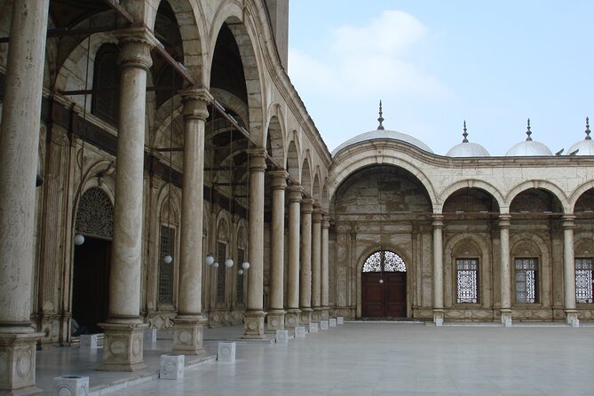 Guided Tour to Giza Pyramids, Museum, Citadel and Khan El Khalili - Guides and Drivers: The Secret Sauce Behind the Flow