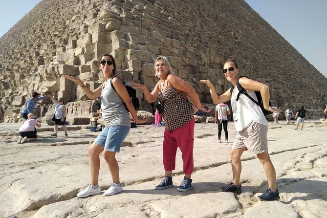 Half day at the pyramids and the Sphinx - Photos, camels, and timing on the plateau