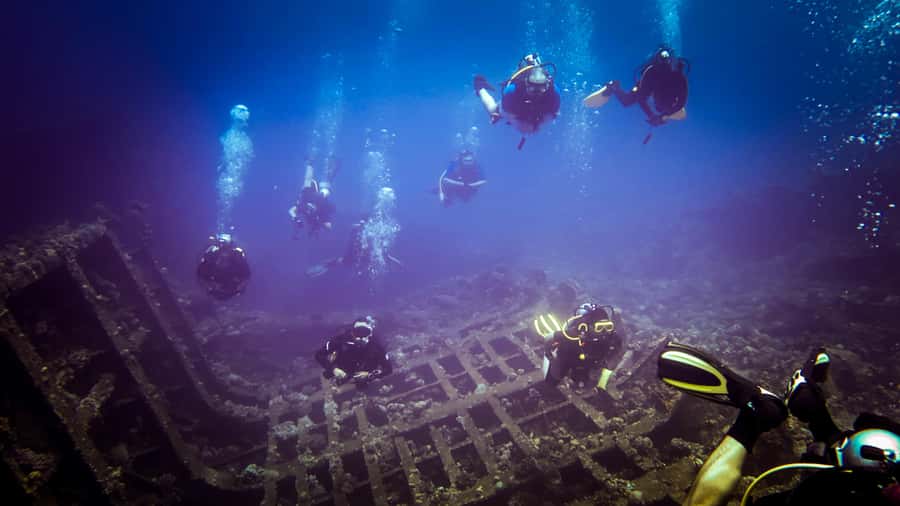 Hurghada: 1, 2, 3, 4, or, 5-Day Scuba Diving Package - Included gear and the “don’t get surprised” checklist
