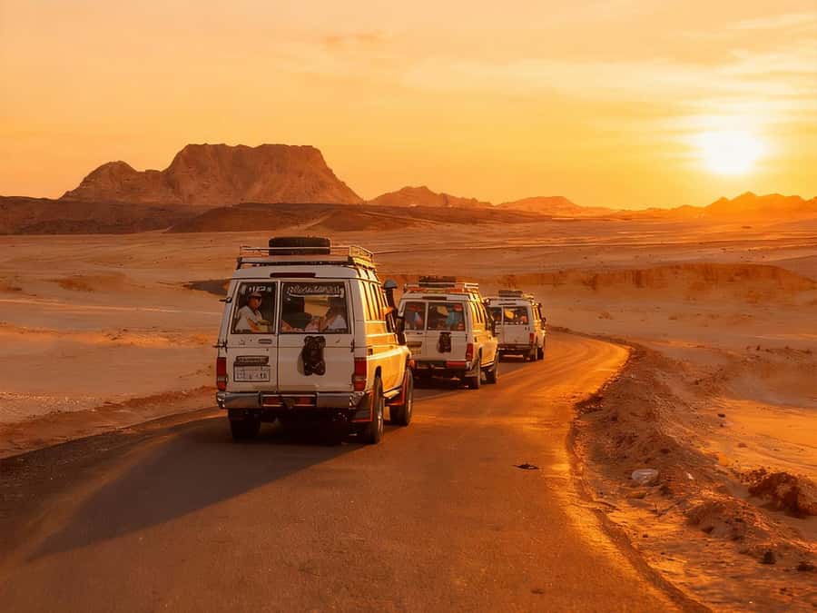 Hurghada: 6-Hour Jeep Desert Safari, Dinner, and Show - Why This Hurghada Desert Safari Works in 6 Hours