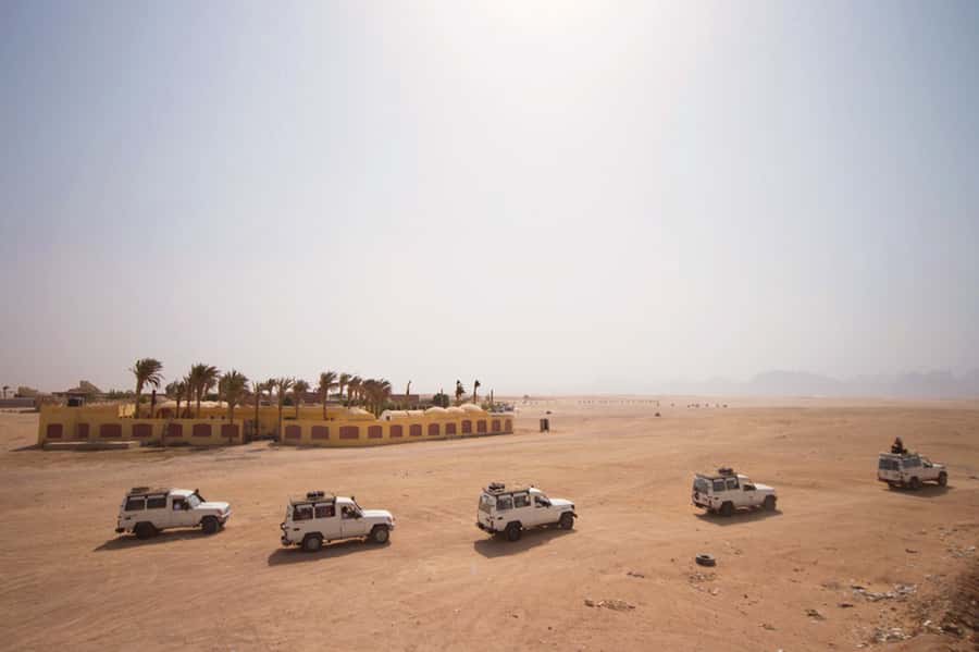Hurghada: 6-Hour Jeep Desert Safari, Dinner, and Show - What’s Included, What Costs Extra, and How to Budget Smartly