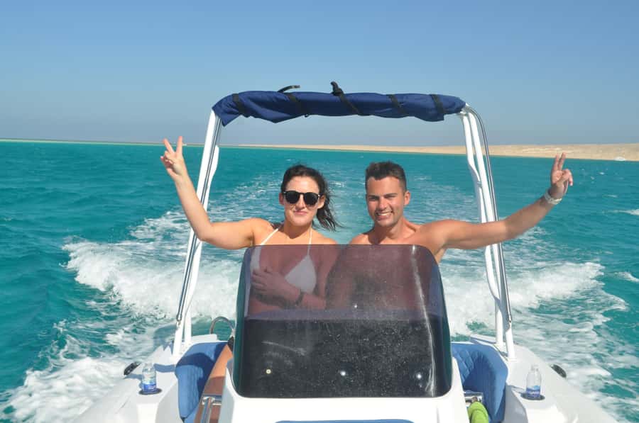 Hurghada: 6 Islands Tour with Dolphin Watching & Snorkelling - Pickup, timing, and the one thing you should watch