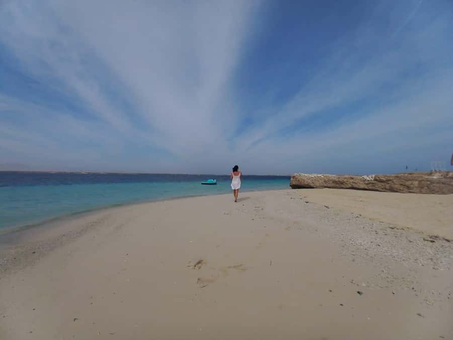 Hurghada: Boat trip to Magawish island with Multi Options - Magawish Island time: swimming, photos, and lunch that arrives on schedule