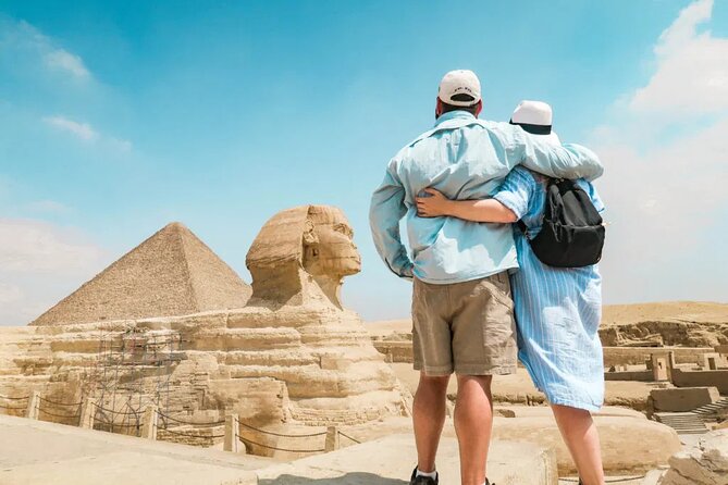 Hurghada: Cairo and Giza Highlights by mini Van with BBQ Lunch - Egyptian Museum in Tahrir Square: what you can actually fit in