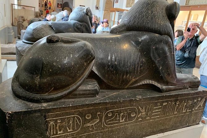 Hurghada Cairo visiting the pyramids one day by bus - Pickup, timing, and how the day is paced