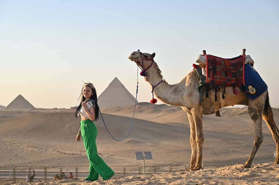 Hurghada Day Trip to Giza Pyramids, Sphinx, Museum and lunch - Giza Plateau: Pyramids First, Meaning Second