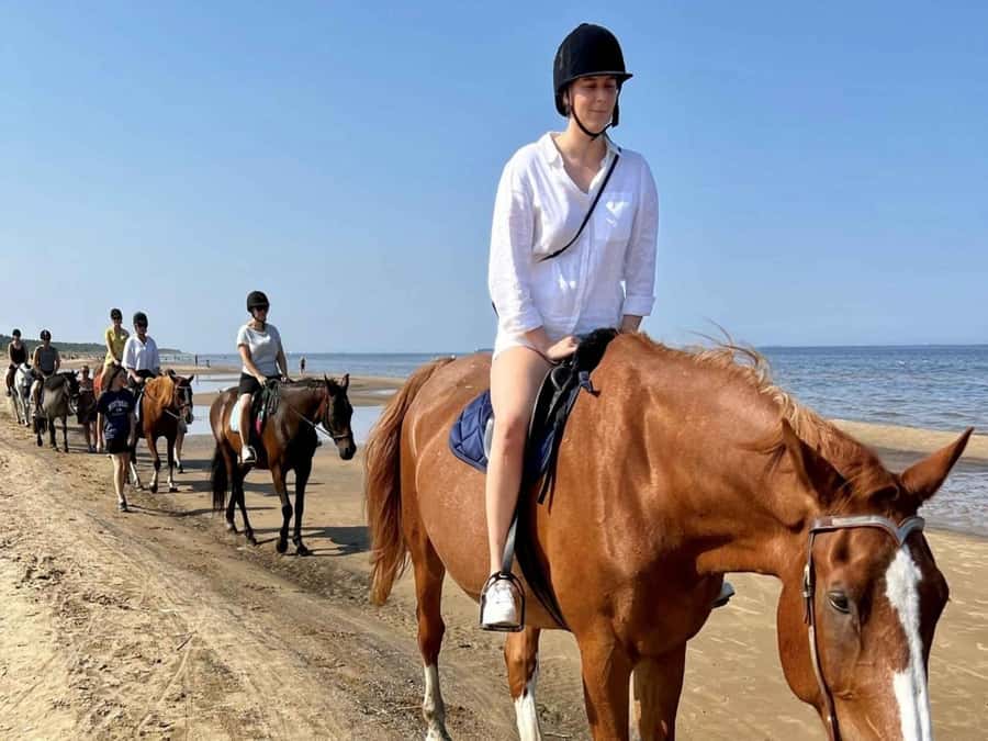 Hurghada: Desert and Sea Horseback Riding Tour with Transfer - Photos, videos, and the little extras you’ll actually notice