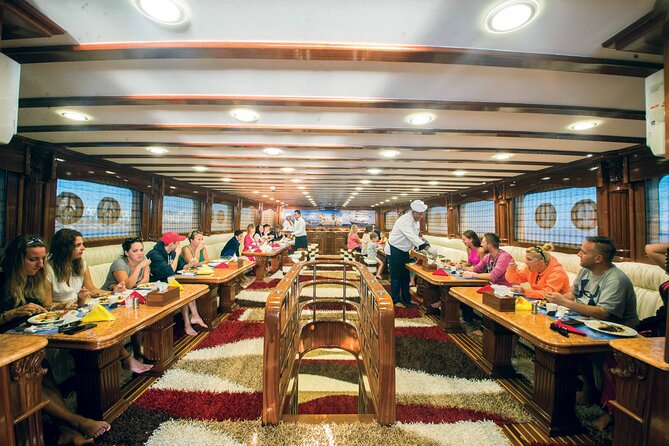Hurghada: Elite VIP Cruise with Seafood and BBQ Buffet Lunch - What makes the ELITE VIP cruise feel different on the Red Sea?