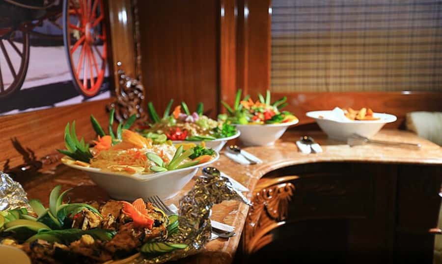 Hurghada: Elite vip snorkeling cruise with BBQ buffet lunch - Comfort and Little Perks That Make the Boat Day Work