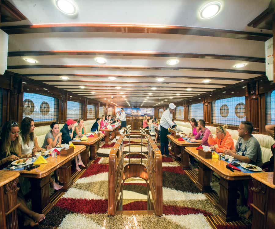 Hurghada: Elite vip snorkeling cruise with BBQ buffet lunch - Who Should Book This Hurghada VIP Snorkeling Cruise, and Who Might Not