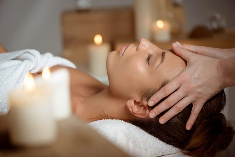 Hurghada: Full Body Therapeutic Massage with Transfer - Arrival routine: changing rooms, welcome help, and tea
