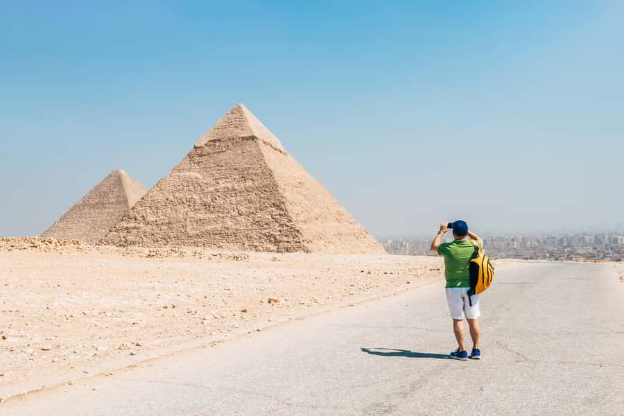 Hurghada: Grand Egyptian Museum, Pyramids & Sphinx Day Tour - Guide style and crowd-smart tips for a smoother day