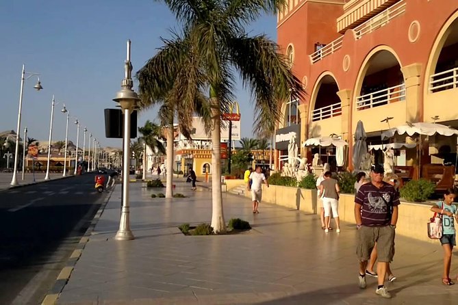 Hurghada: Guided City Highlights Tour with Shopping Stops - Aquarium time for Red Sea marine life, without the water stress