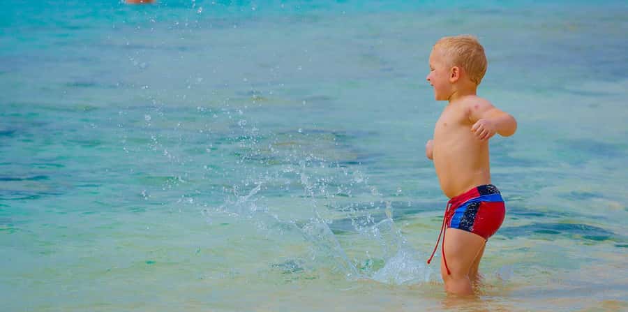 Hurghada: Hula Hula Cruise with Lunch, Massage, & Snorkeling - Water sports are included: banana boat and sofa boat