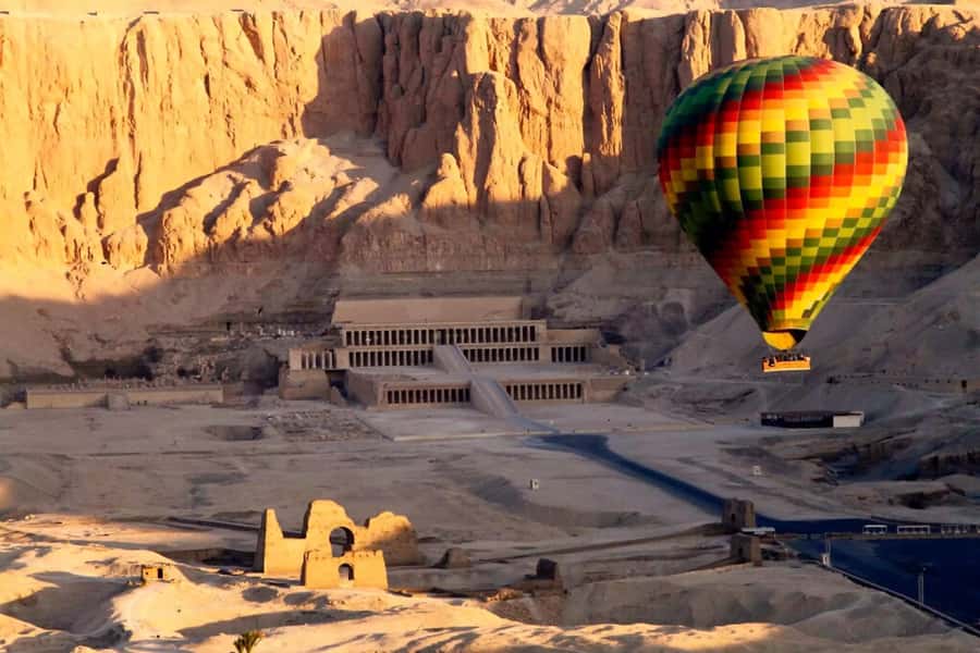 Hurghada: Luxor Highlights All-Inclusive Tour & Balloon Ride - Hurghada pickup at 11:00 PM, what to pack for the long night