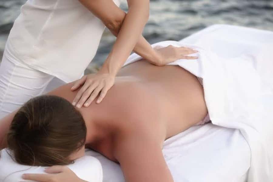 Hurghada:Luxury Diving & Snorkeling inc/Island/Lunch/Massage - Massage on the Calm Water: Why It Works Midday