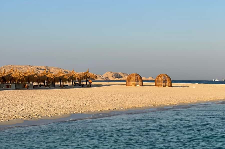 Hurghada: Luxury Orange Bay Cruise with Lunch and Pickup - Orange Bay and Giftun Island: a 45 minute scenery and snorkel pause