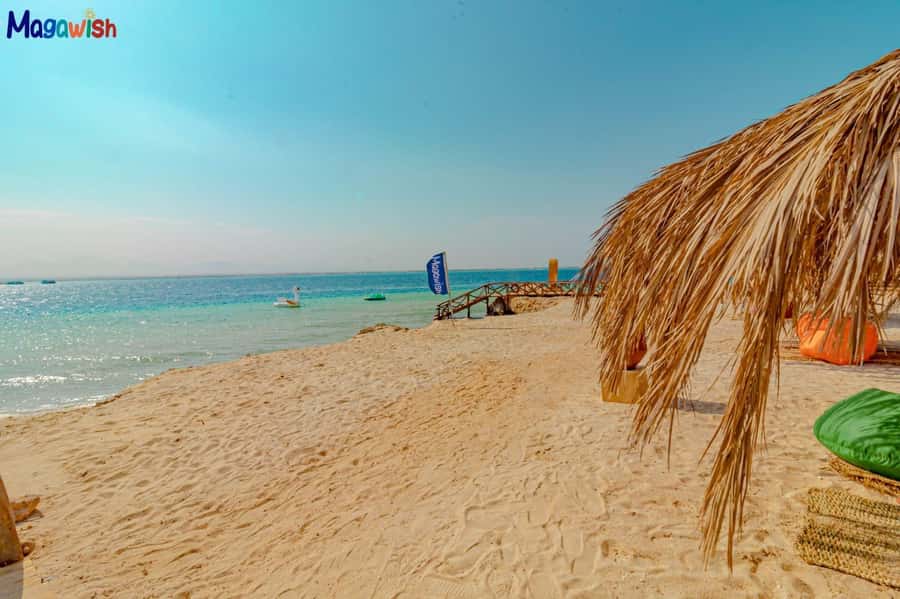 Hurghada: Magawish Island Speedboat W Snorkelling & Lunch - Snorkel Stop One at Shaab Eshta kebir: Coral Views in 20 Minutes