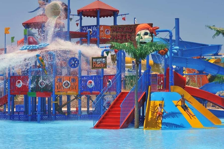 Hurghada: Makadi Water World with Lunch & Transfers - Lunch at the park: what you actually get, and how to use it