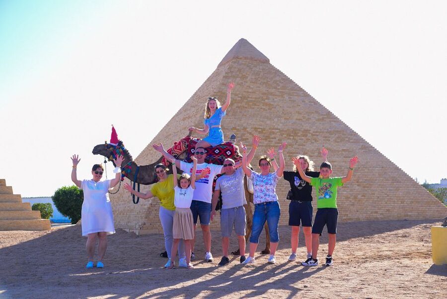 Hurghada: Mini Egypt Park Entry Ticket, Tour, and Transfers - What is included vs. what costs extra