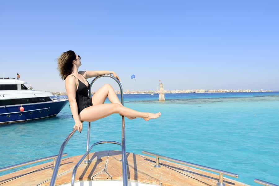 Hurghada: Orange Bay Island Boat Trip w/ Breakfast and Lunch - Getting to the Boat: What the Day Feels Like on Ground Time