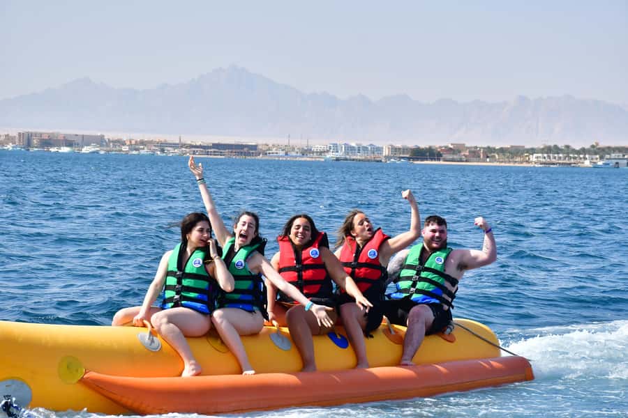 Hurghada: Orange Bay Island with breakfast, lunch & watersports - What you eat on board: breakfast, lunch, fruit, unlimited drinks