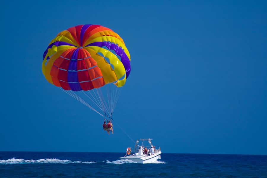 Hurghada: Parasailing Adventure on the Red Sea - Hurghada Parasailing: Why This One Feels Worth It